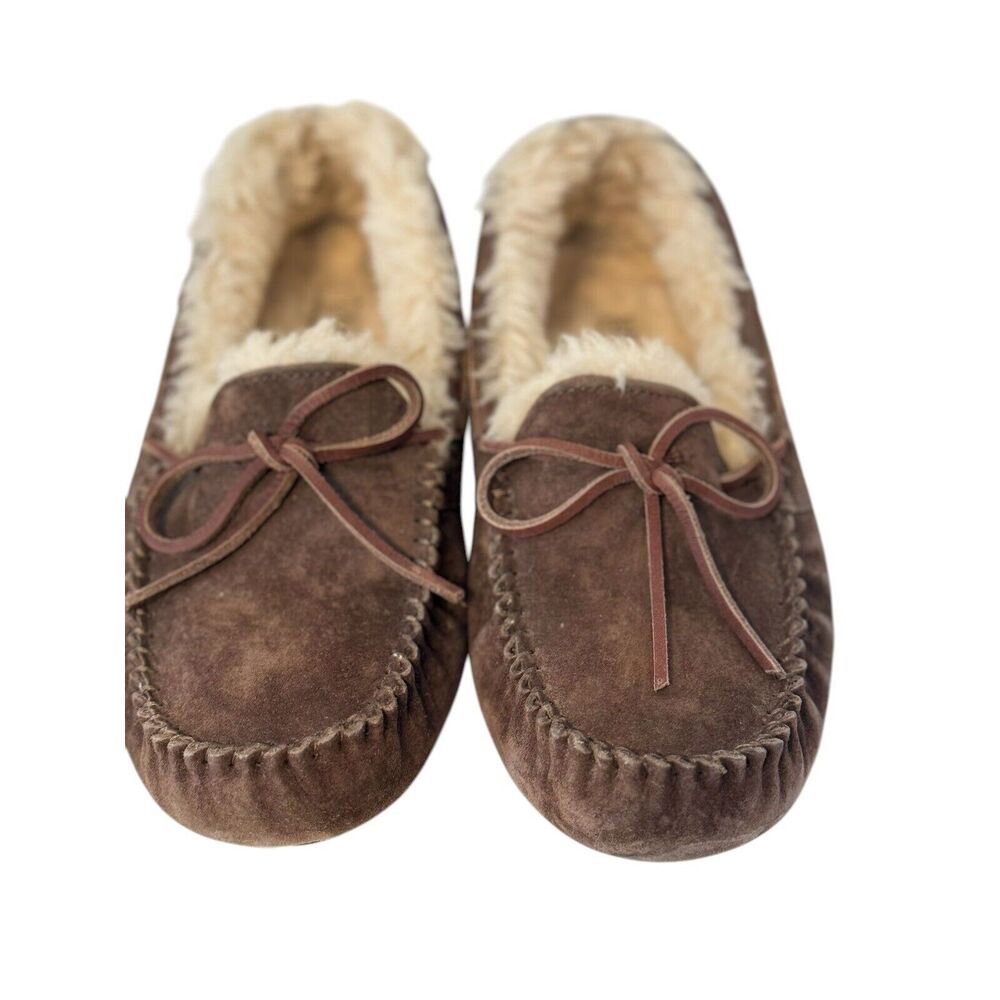 UGG Women's Australia Dakota Moccasin Size 7 Slippers